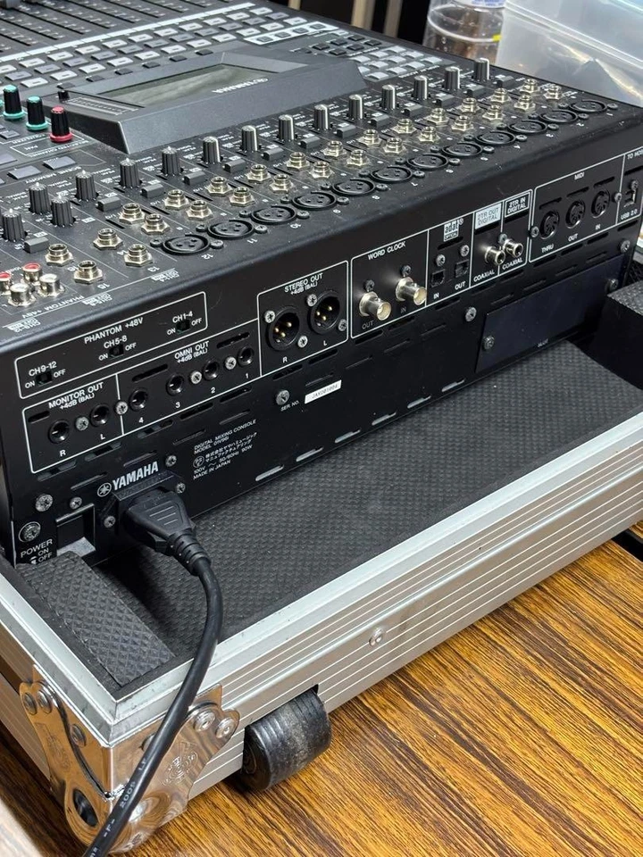 YAMAHA 01V96i Digital Mixing Console Mixer - Tested and Working - With Case - JP - Image 3 of 4
