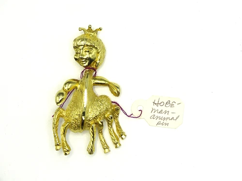 Vtg. 1950s HOBÉ Goldtone Pin Brooch Costume Jewelry - NO RESERVE! - 4