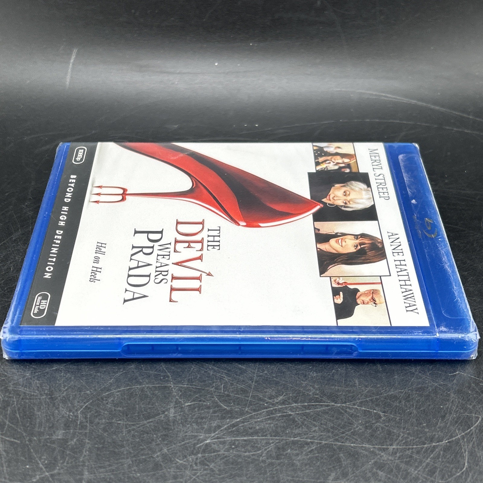 NEW The Devil Wears Prada (Blu-ray, 2006) Meryl Streep, Anne Hathaway OOP SEALED thumbnail 6