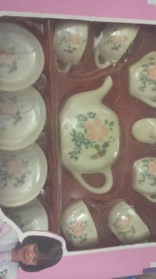 13 Piece China Tea Set Pretend Play Floral Design Boxed Made in China