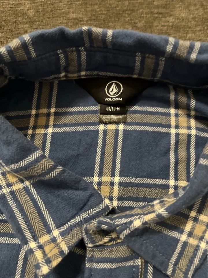 Volcom Men’s Size Medium Blue And Yellow Lotto Flannel LS NWT - Image 3 of 4