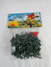 50 Piece Plastic Army Men Miltary Soldier Set w/ American Flag NEW