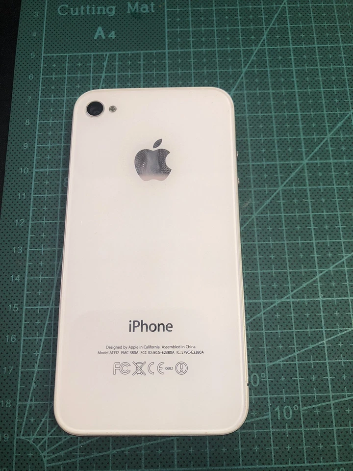 Apple iPhone 4 8GB White A1332 AT&T iOS 7 Battery Swollen As-Is Parts - Image 2 of 4