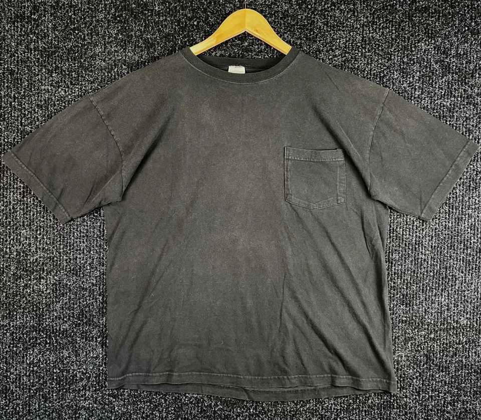 Vintage G.H. Bass & Co. Men’s Pocket T-Shirt Size Large Black Faded Distressed - Image 2 of 4