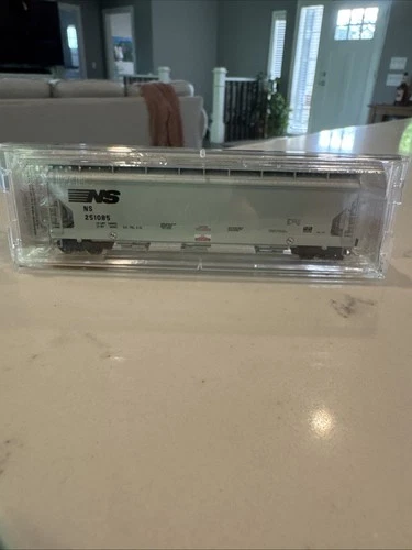 N Scale MTL 3 Bay Hopper Norfolk Southern 94030