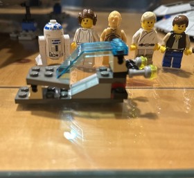 LEGO Star Wars 7190 Millennium Falcon Looks 100% Complete w/Manual  and Mini Fig