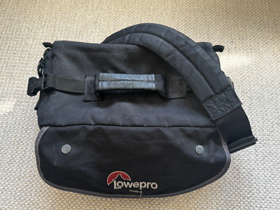 Lowepro Nova 4