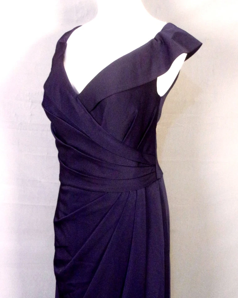 Usado en Excelente Condición La Femme Azul Medianoche Formal Vestido de Noche Baile de graduación Acanalado Talla 10 Foto 3 de 4