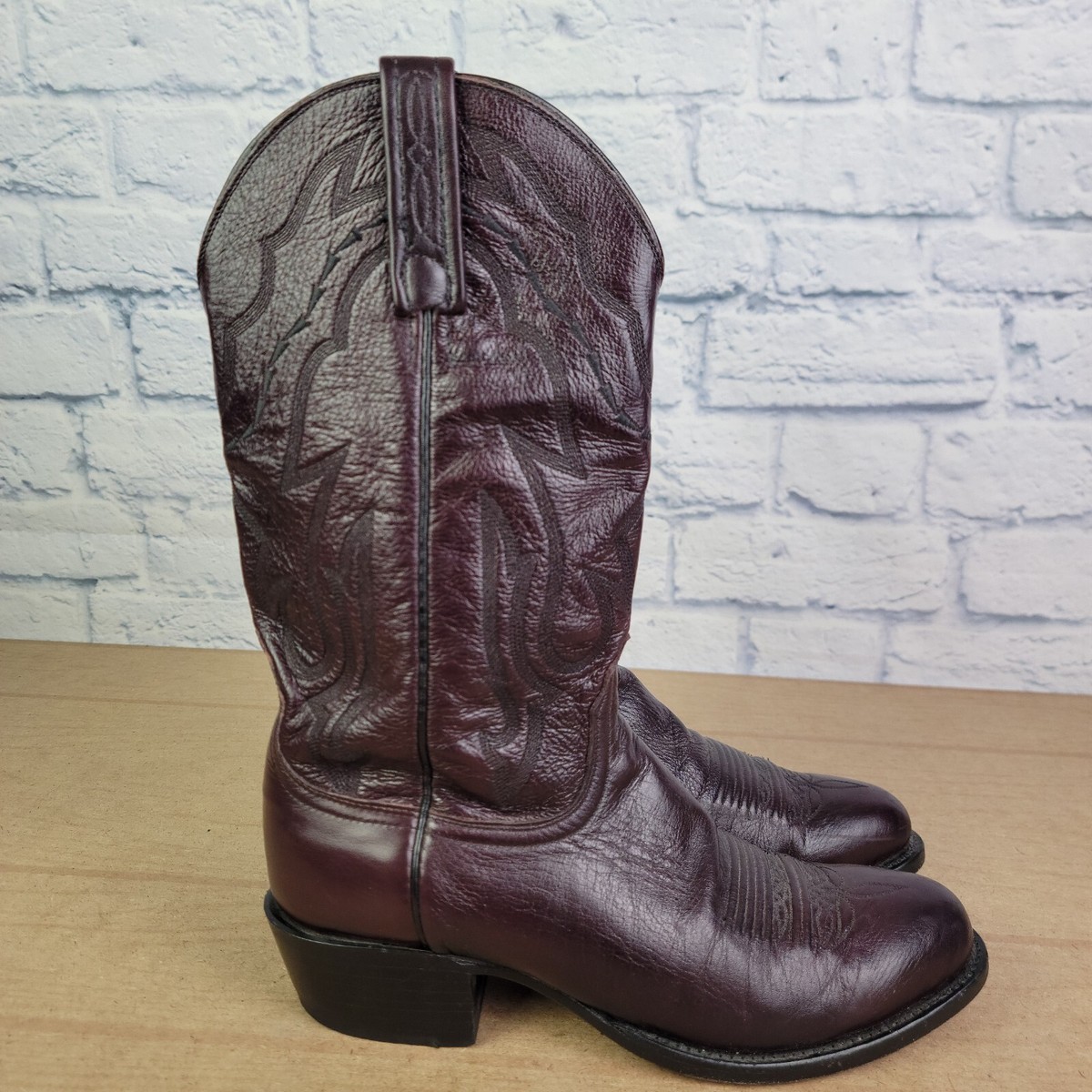 Lucchese 2000 Original Burgundy Leather Cowboy Men\'s Boots Size 11 Lucchese 2000 Dark Burgundy Leather Cowboy Western... | Depop main image 4