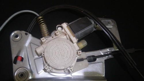 Fensterhebermotor Vorne Linke  BMW 5-Series DE262450-10