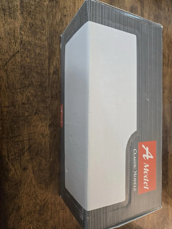 Lotus 72D 1/18 Scale Model Car Emerson Fittipaldi Quartzo - Image 4 of 4