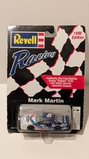 1996 Revell Racing NASCAR Diecast 1:64 Mark Martin Valvoline Ford Thunderbird