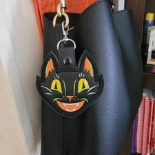 Halloween Black Cat Keychain Vintage Embroidered Vinyl Keyring Cute Spooky Gift