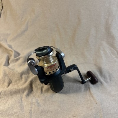 Dark Green Eagle Claw Avenger Reel With 5ball Bearings.