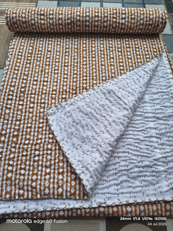 Indian Hand Block Print Kantha Quilt Blanket Cotton King Size Bedspread Throw - Image 3 of 4