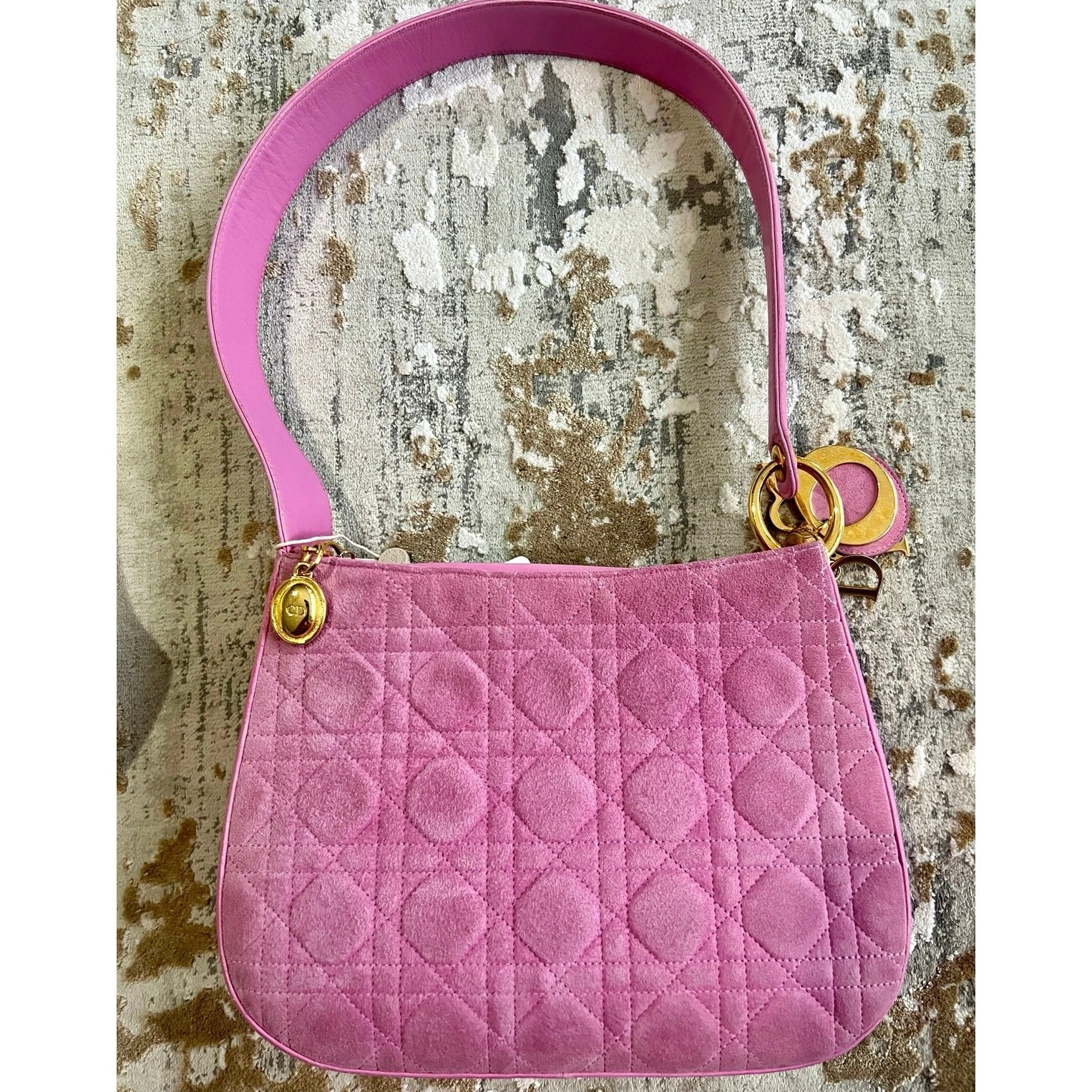 Authentique vintage Christian Dior daim cannage hobo rose