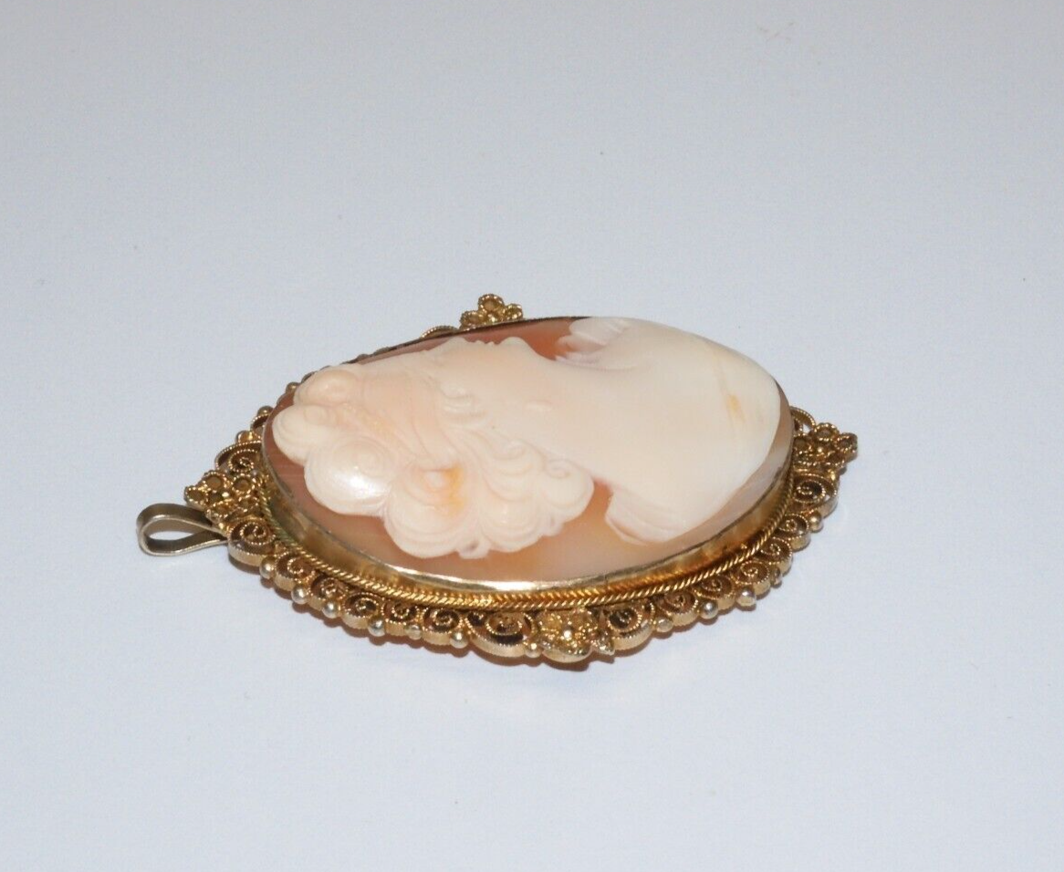 Broche Pendentif Camée Coquille Sculptée – Monture Argent XIXème – Ancien
