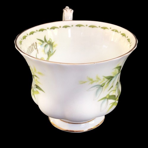 Royal Albert Flower of the Month Series Teacup & Saucer JANUARY SNOWDROPS EUC - Picture 4 of 9