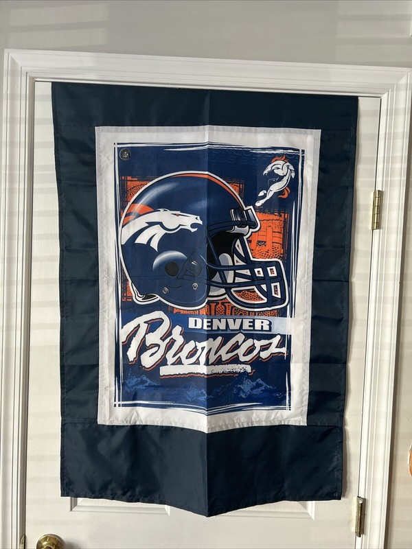 Vintage Denver Broncos 42'' x 28''  Banner Flag  - NFL