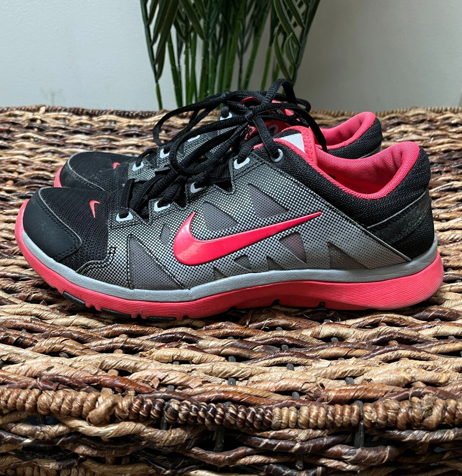 Baskets Nike Flex Supreme TR 2   Femme Taille 8,5   616694 009