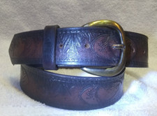 Black Tooled Leather Belt Jumping Fish Gold Buckle Good Usable Size 32 1.5Wide