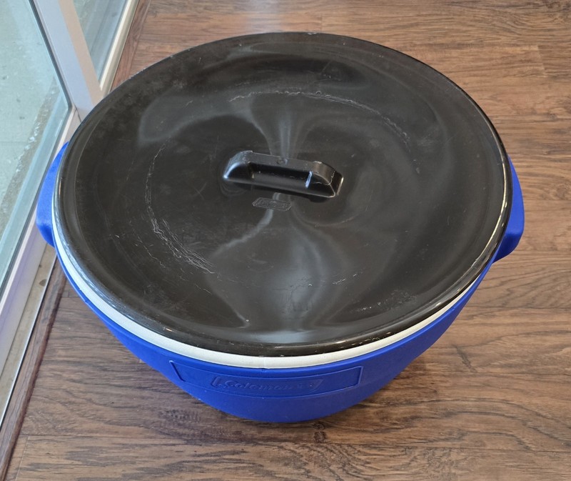Coleman Timber Wolf Cooler Round PARTY Drinks/Cans Holder Insulated Blue