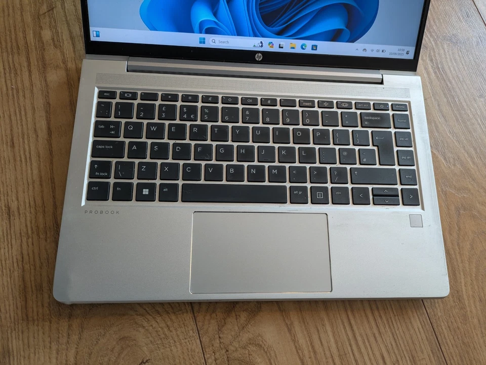 HP Probook 445 G8 Ryzen 5 5600U 2.3GHz 8GB RAM 256GB 14.1" Full HD Laptop 7552 - Image 3 of 4