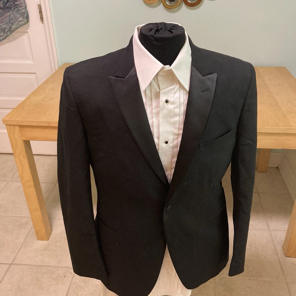 Men's Black Tuxedo Jacket One Button Satin Peak Lapels Wedding Prom 40 Short - Image 3 of 4