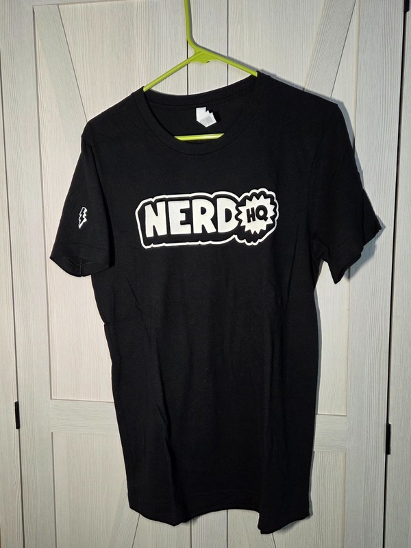 The Nerd Machine NerdHQ Nerch Go Love Yourself Shirt Size Medium Zachary Levi