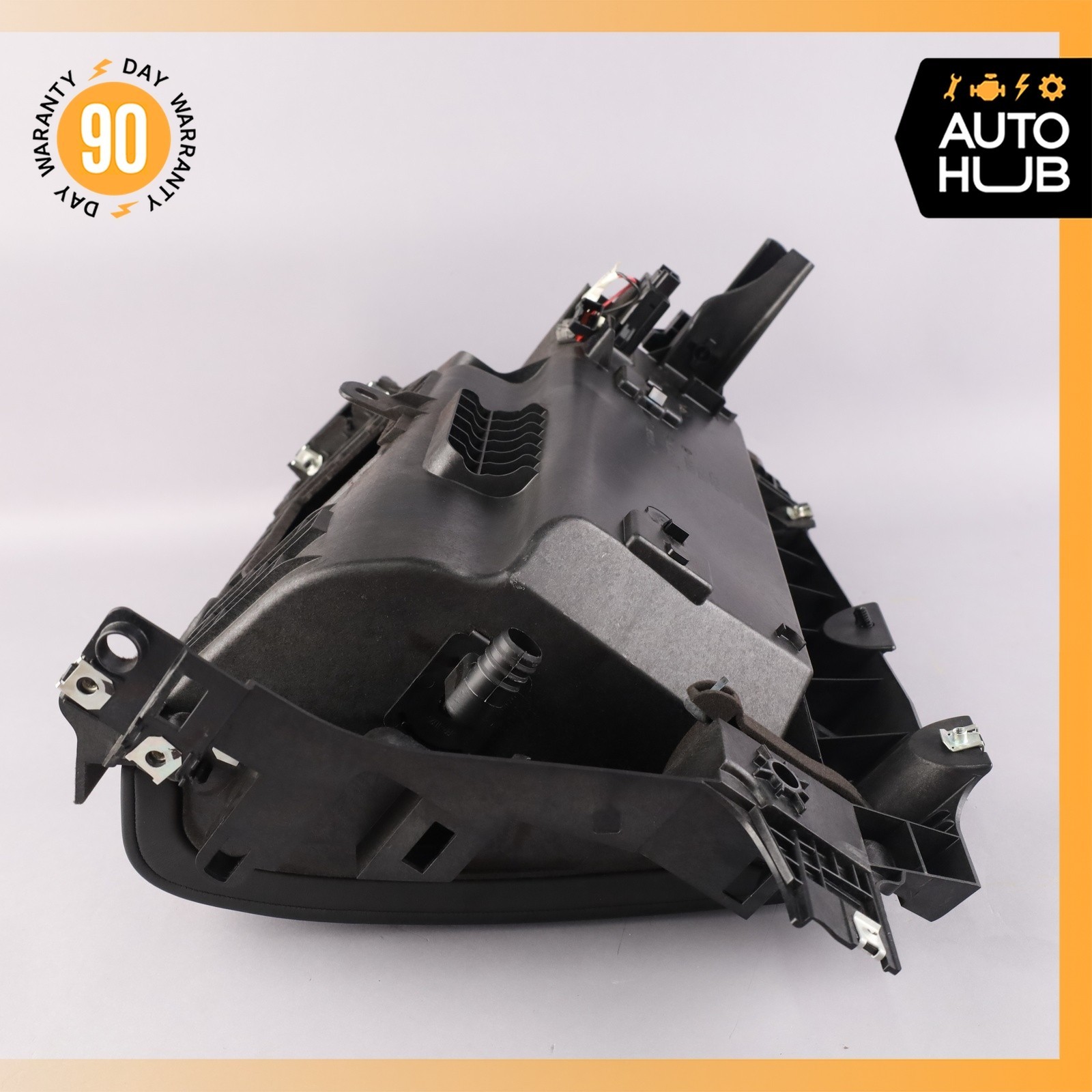 17-20 Maserati Levante M161 Dashboard Dash Glove Box Glovebox Black OEM 89k