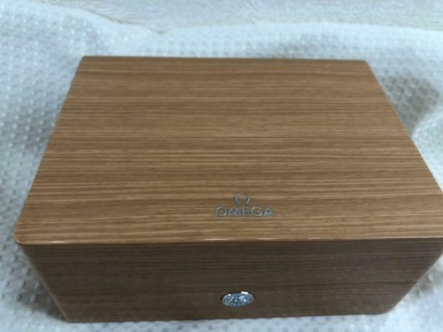 Authentische Omega New Style Massivholz lackierte Uhrenbox von JP kostenloser Versand - Bild 4 von 9