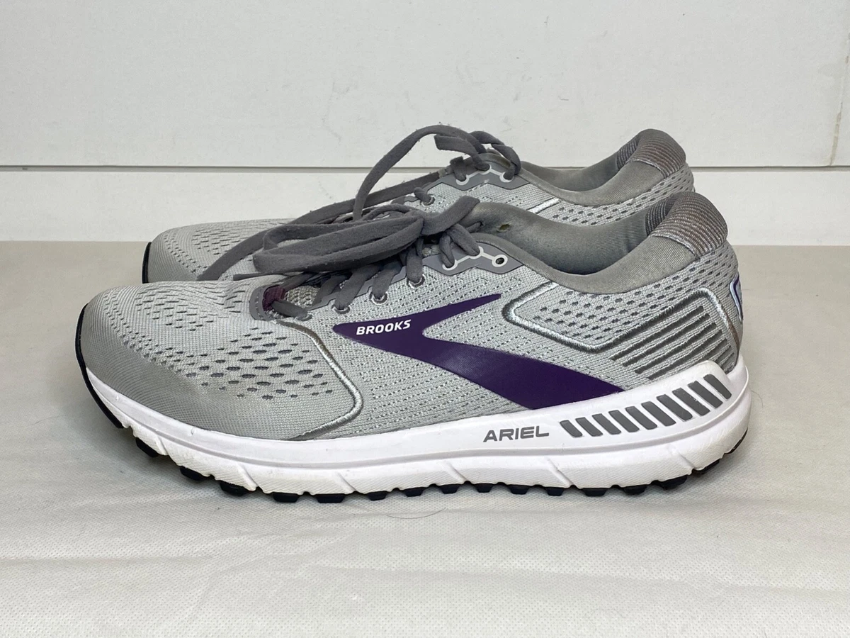 Brooks ariel womens size best sale 9