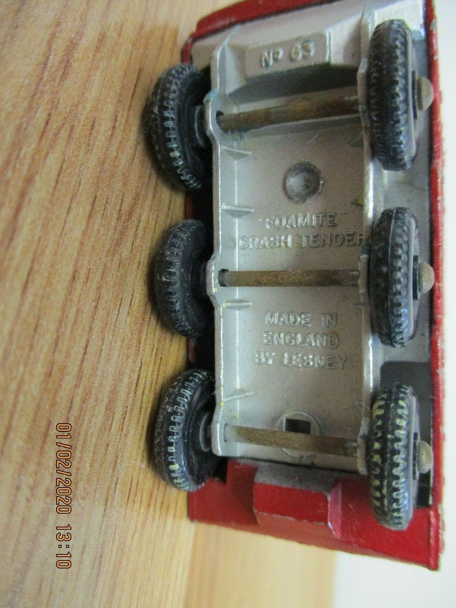VINTAGE MATCHBOX LESNEY DIECAST 1964 Airport Foamite Crash Tender
