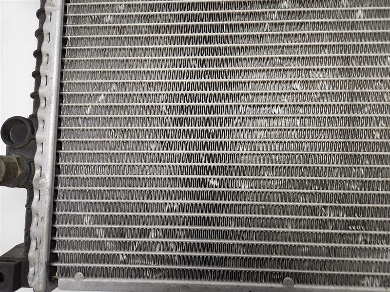 Radiador BMW 740i 1995 1996 1997 1998 OEM 17111702969 Foto 4 de 4