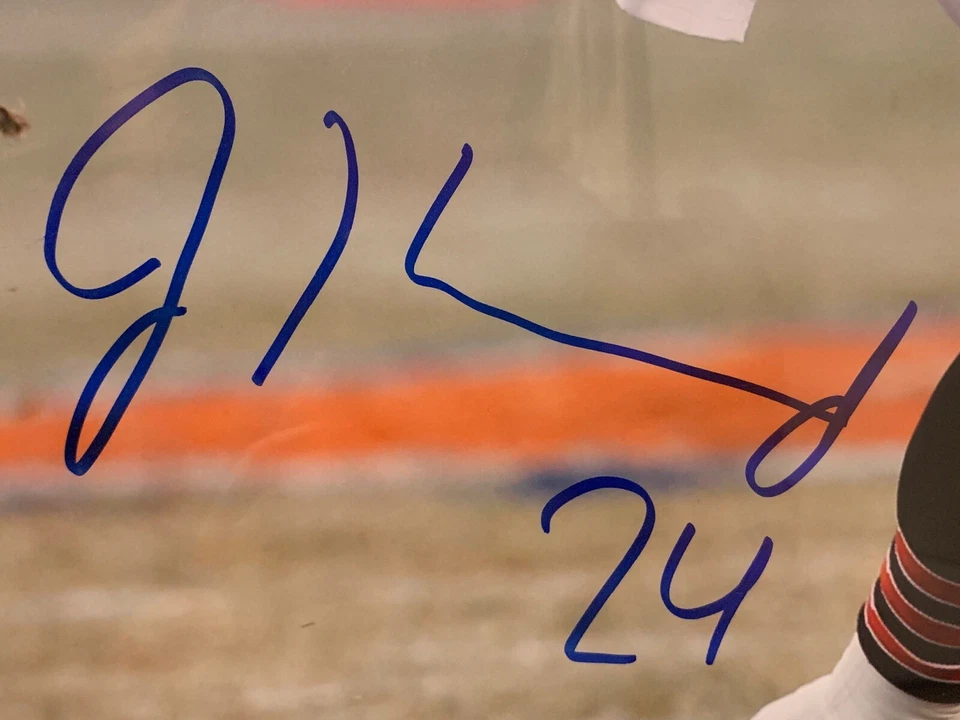 Jordan Howard Signed Chicago Bears 16x20 Photo JSA - Image 2 of 4
