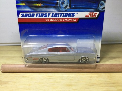 DODGE CHARGER 1967 HOTWHEELS 2000 FIRST EDITIONS 1:64 SILVER #28@36 in set - Picture 2 of 4
