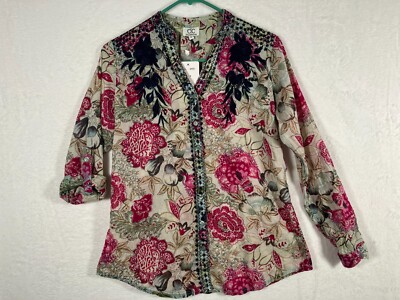 Chic Connection Floral Embroidered Top Small Button Up Tab Sleeve Blouse NWT
