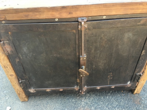 Vintage Bedside Table. X3129 - Picture 5 of 7