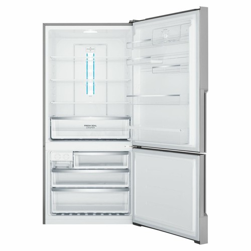 Westinghouse 496L Bottom Mount Refrigerator WBE5300SCR - Picture 3 of 6