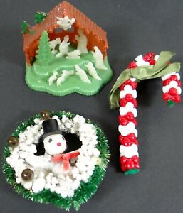 Wreath /& Candy Canes Santa Lot of 3 Vintage Enameled Holiday Pins