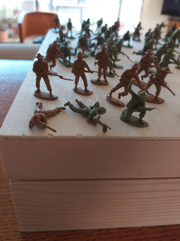 Petits soldats 1/72e, Australiens et Gurkhas, Matchbox et Airfix, 80 pièces... - Photo 2/4