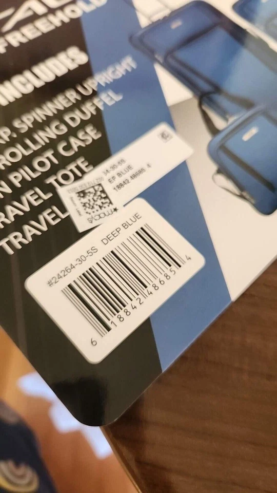 $350 New TAG Freehold Blue 5 Piece Luggage Set Expandable Suitcase Lightweight - Image 4 of 4