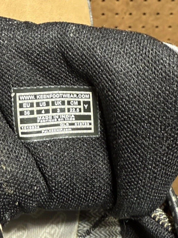 Keen Targhee Mid Botas de Senderismo Niños 4Y Zapatos Impermeables Cuero Marrón Trail leer  Foto 3 de 4