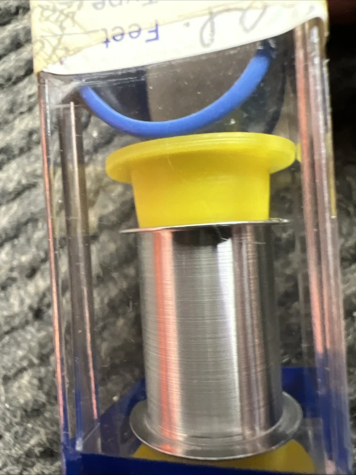 Sigmund Cohn Very Fine 1% SI fio de alumínio 0,0019", 5 carretéis, 40 pés/carretel - Imagem 3 de 4