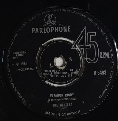 The Beatles Eleanor Rigby / Yellow Submarine 7" Single (1966) Parlophone R 5493