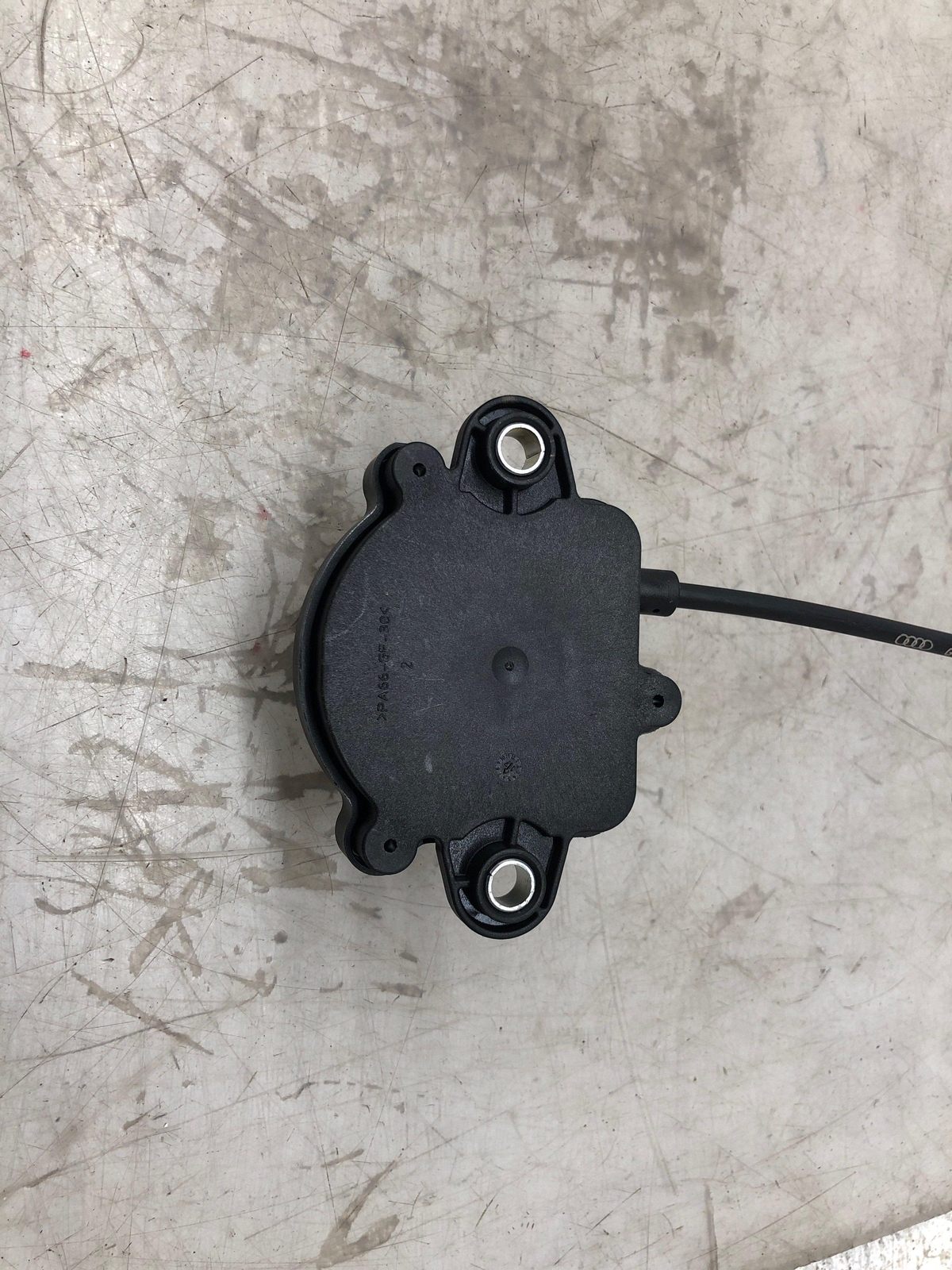 2016-2020 BENTLEY BENTAYGA TRANSMISSION EMERGENCY RELEASE CABLE 4M1713035C