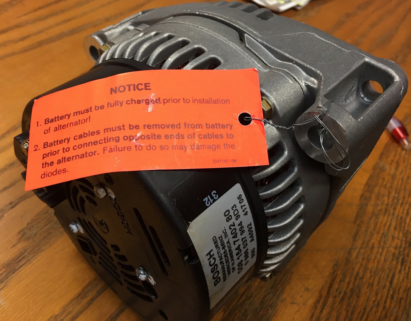 A008154740280 Mercedes-Benz OEM 1992-1997 SE, S Class ALTERNATOR