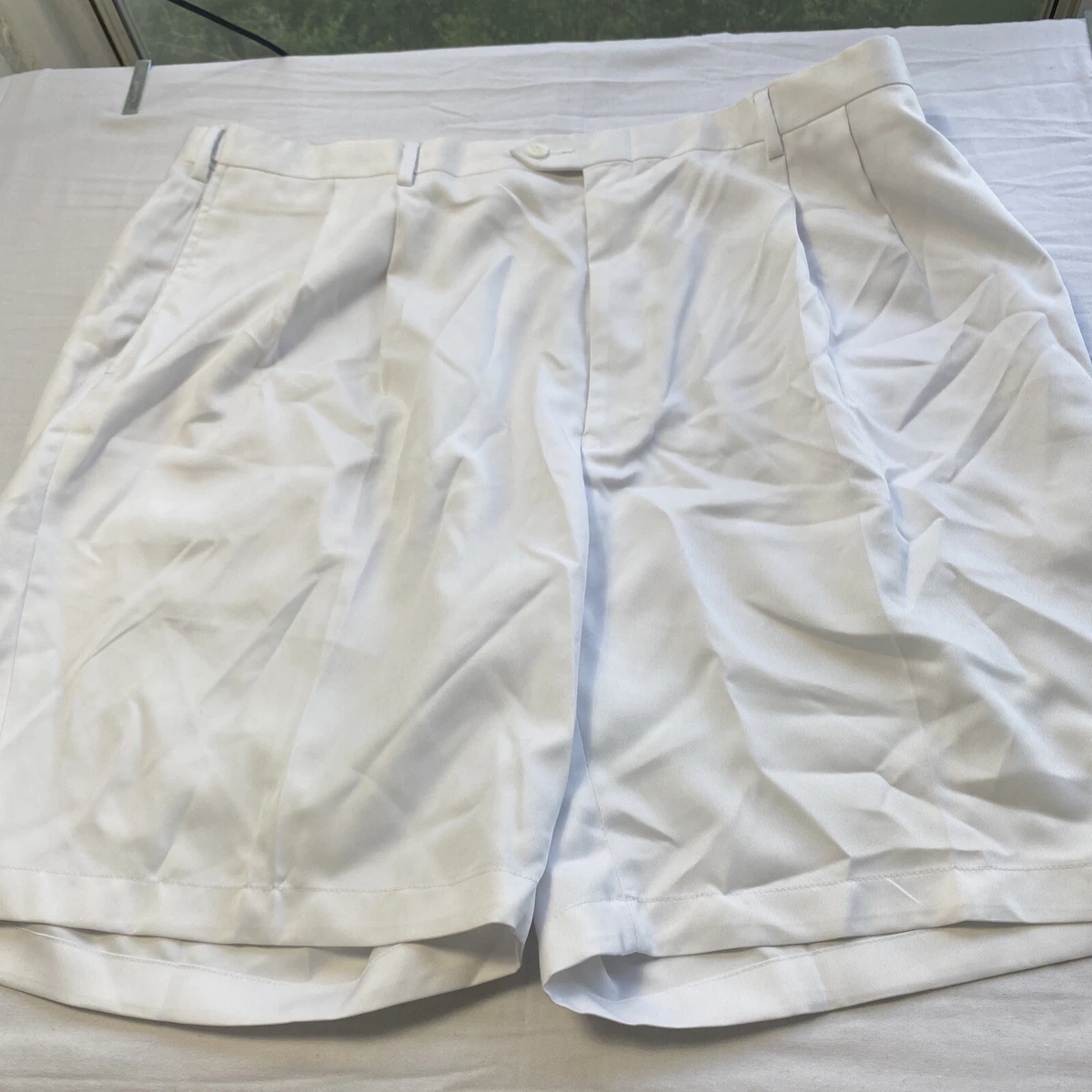 Jos A Bank Leadbetter Golf Shorts Mens 44R Hidden Elastic Waistband White