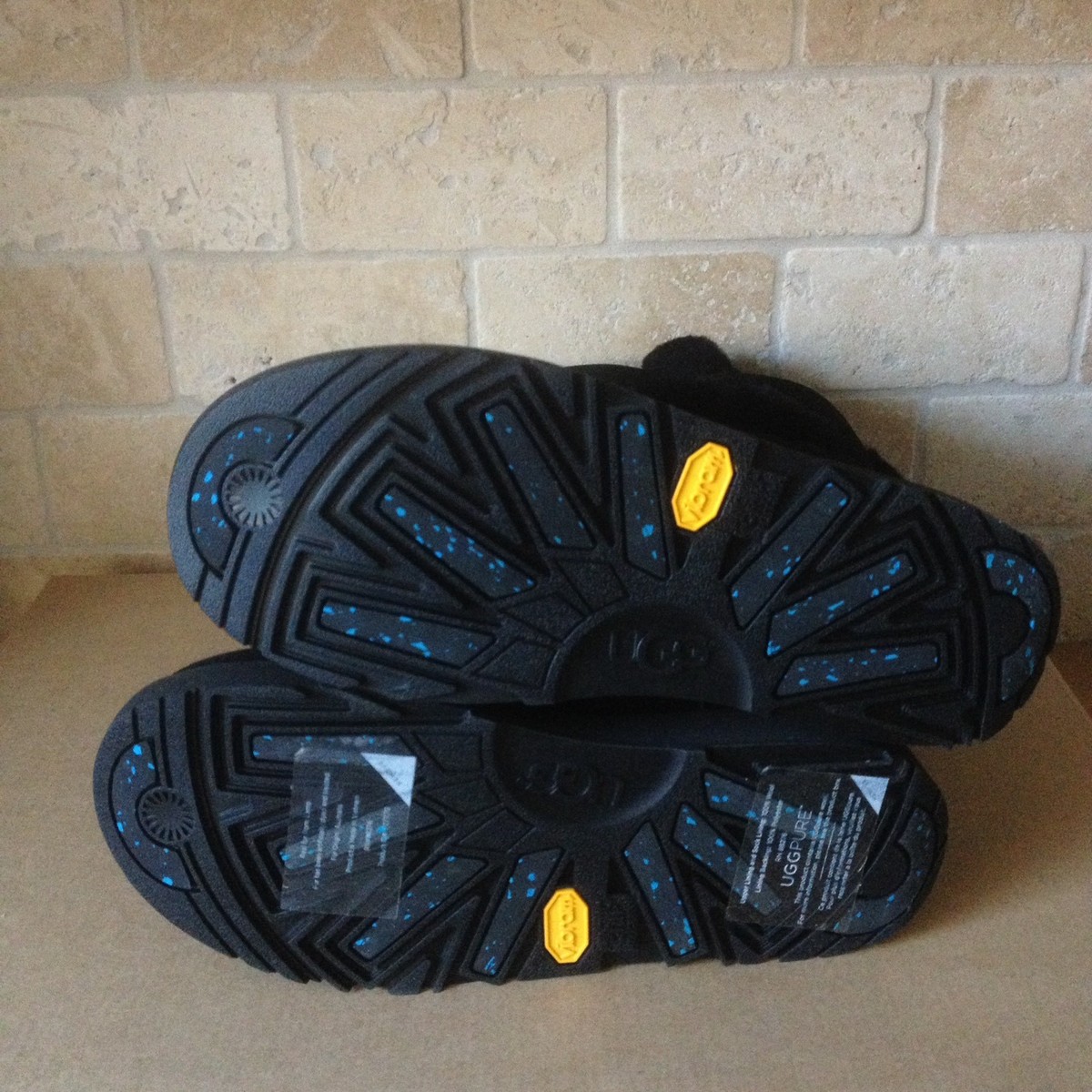 UGG SUNDANCE BLACK WATERPROOF SUEDE SHEEPSKIN TALL BOOTS SIZE US 5