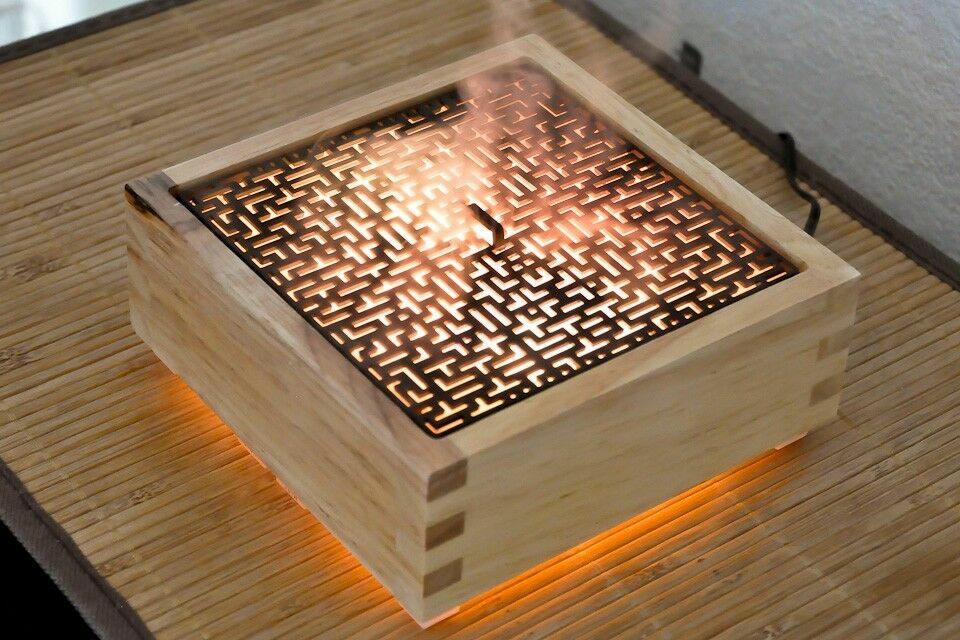Diffuseur d'huile essentielle japonais et brumisateur pour un salon zen et naturel